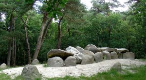 Hunebed-D45
